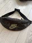 Чанта за кръста Nike