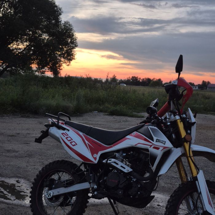 мотоцикл almotor 200