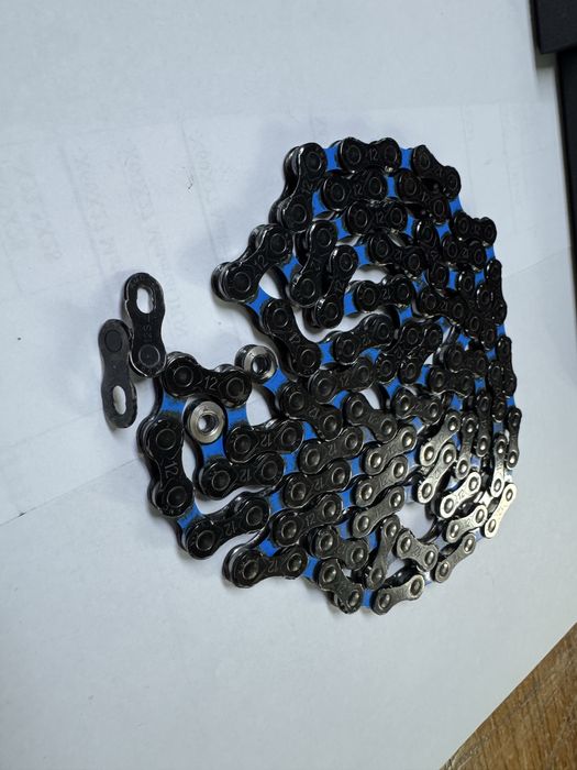 Lant KMC DLC12 Chain Negru-Albastru