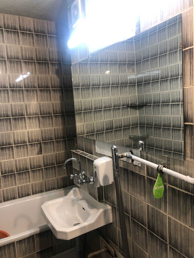 Дава се под наем Двустаен апартамент в Перник, Изток - 67 кв.м за 306 € - Снимка #15