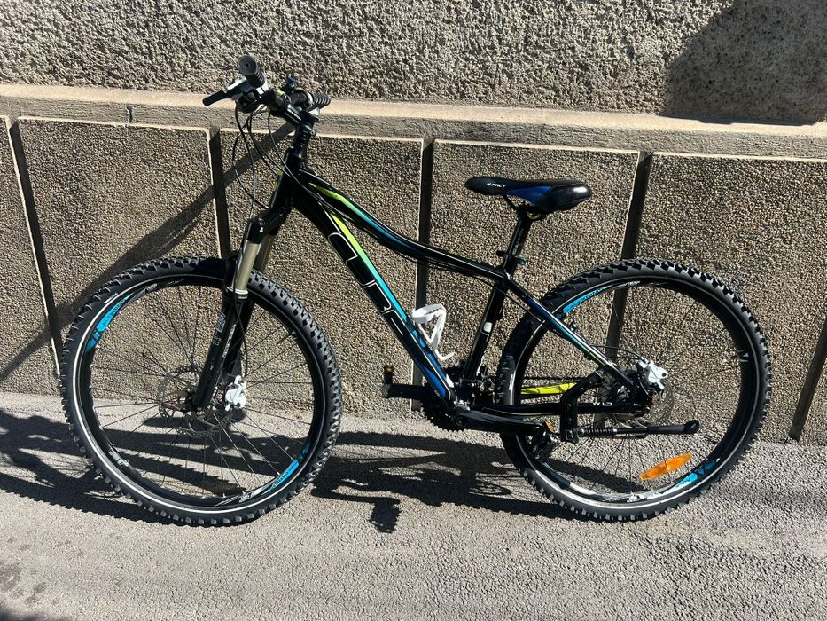 Bicicleta Mountainbike copii CUBE ACCESS roti 26" stare foarte buna!