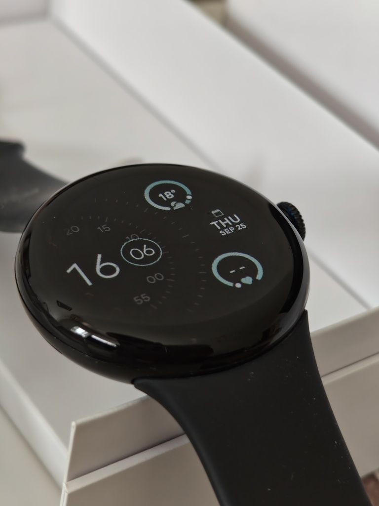 Смарт часовник Google Pixel Watch 2