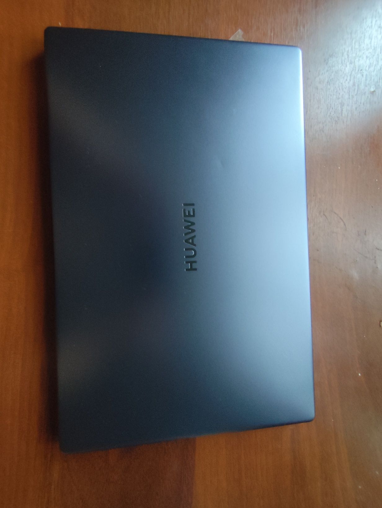 Ноутбук Huawei  модель BoDE-WDH9
