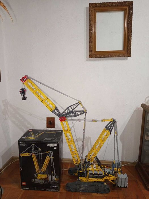 LEGO 42146 Liebherr LR13000