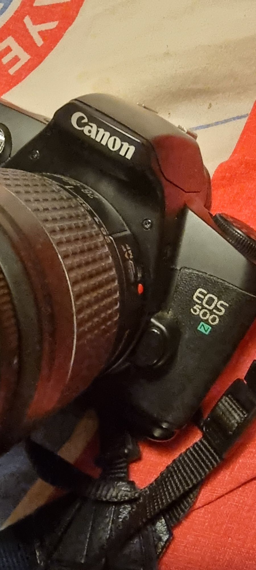 Vând aparat foto Canon EOS 500 N