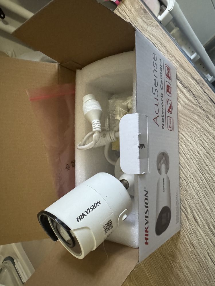 Camera Hikvision