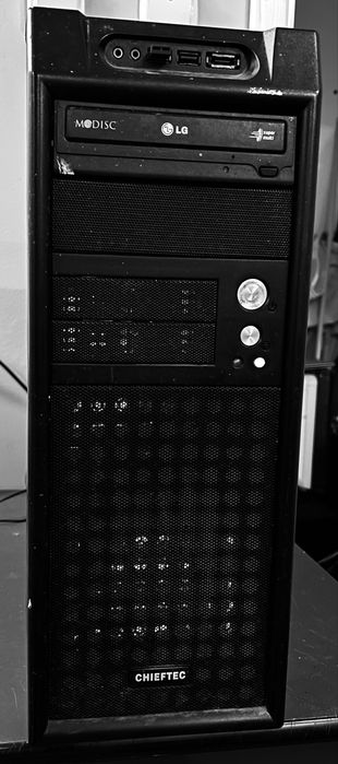 Vand PC i5 / 8GB / 1Tb