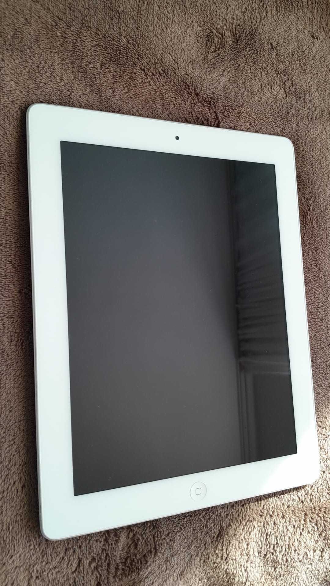 Ipad 2 + cablu USB 10/10