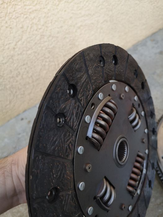 Volanta si kit ambreiaj 1.5tsi DADA VW Passat B8 Golf 7