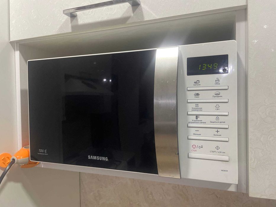 Микроволновка Samsung