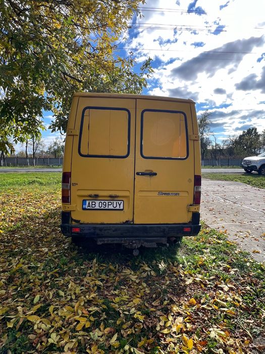 Mercedes sprinter 208