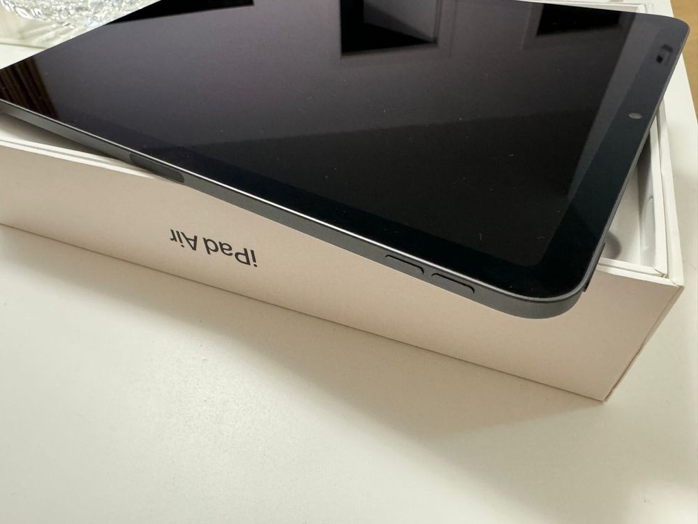iPad Air 5th Generation 256GB Wi-Fi