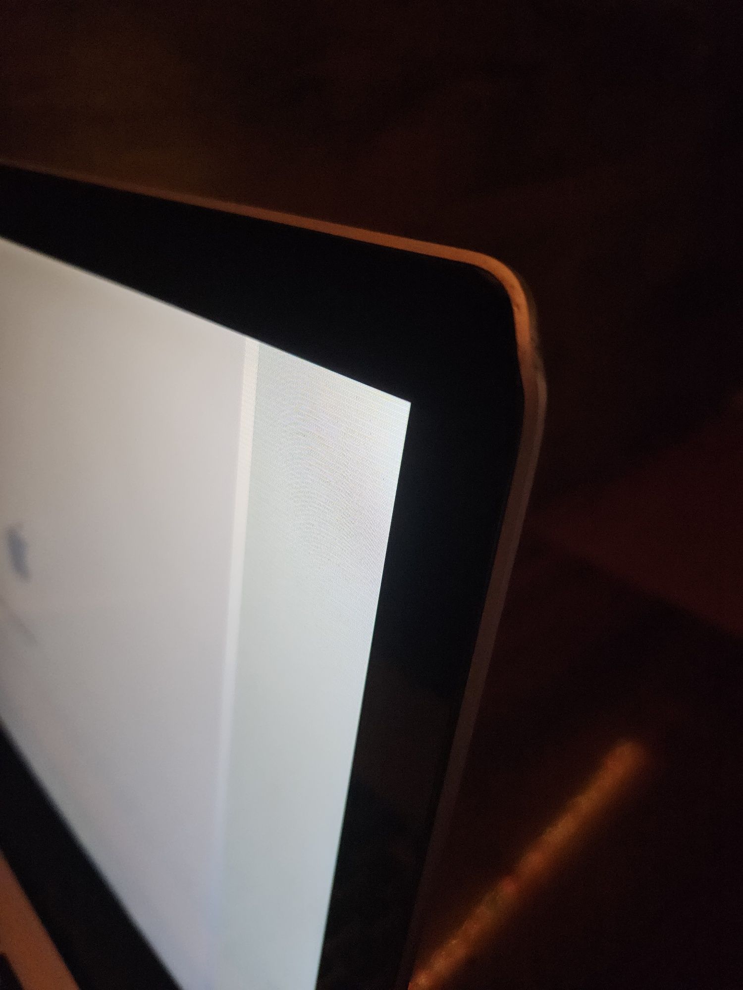 Macbook Pro - работещ