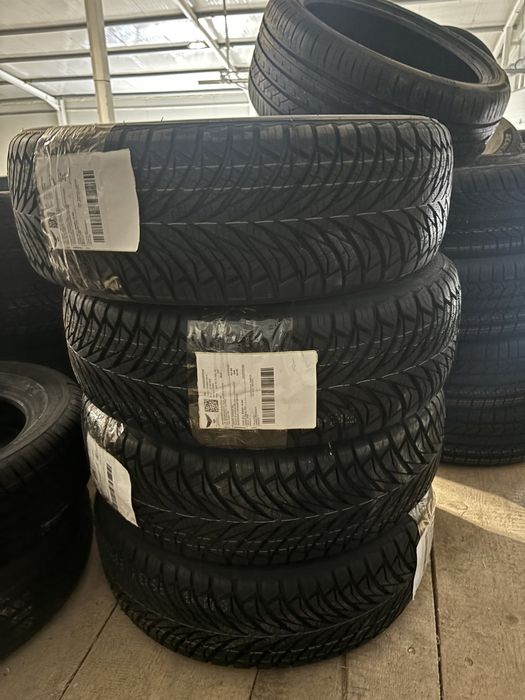 215/65/16 set anvelope noi all season Austone