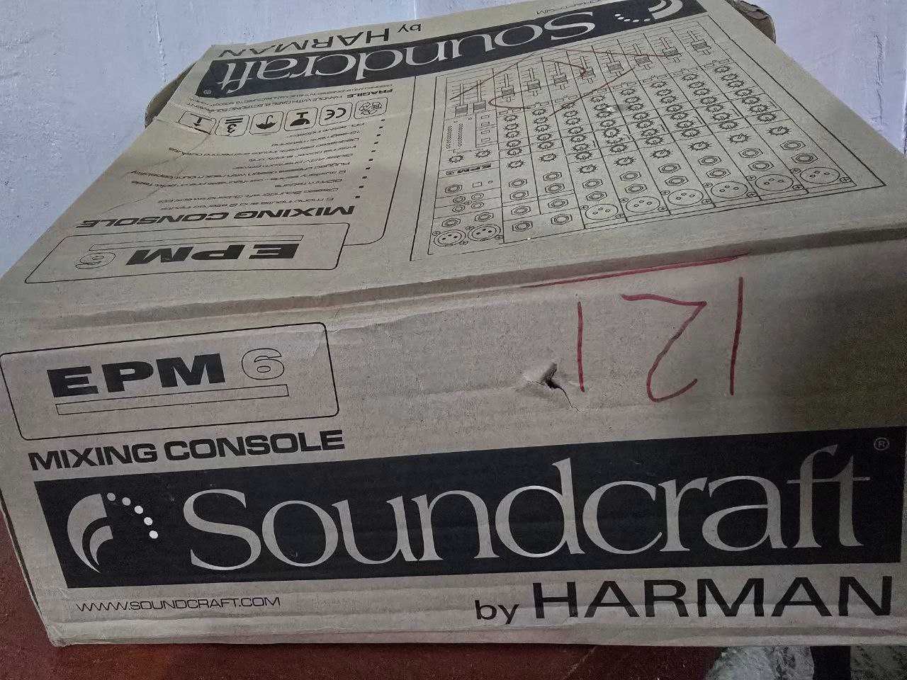 Soundcraft EPM6 mikser pulti – professional audio mikser