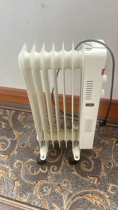 Продам обогреватель масляный