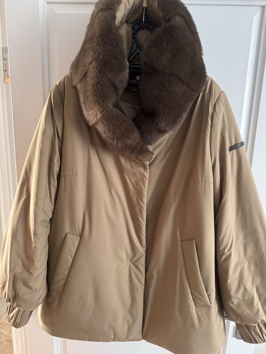 Продам куртку почти новая одела 1-2 раза, размер 52