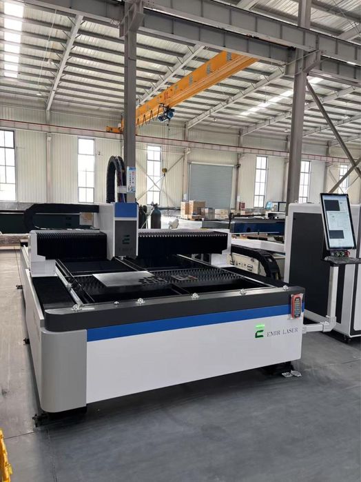 Оптоволоконный лазерный станок для резки металла (3кВт)