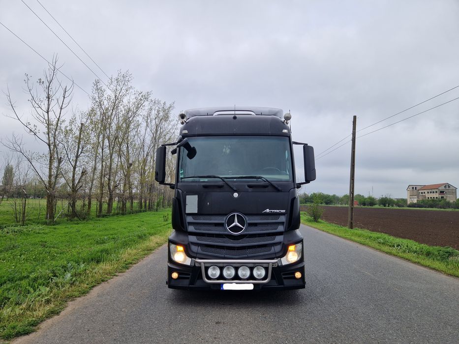 Mercedes Actros Mp4 18.42 E5 / 2012 / 589.451km