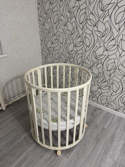 Продам кроватку