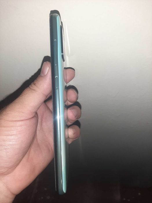 Samsung A71          .