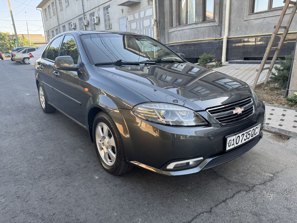 Chevrolet gnetra 2018 mokriy benzin/gaz xolati yaxshi