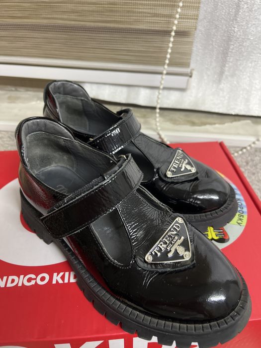 Школьные туфли на девочку 30р.