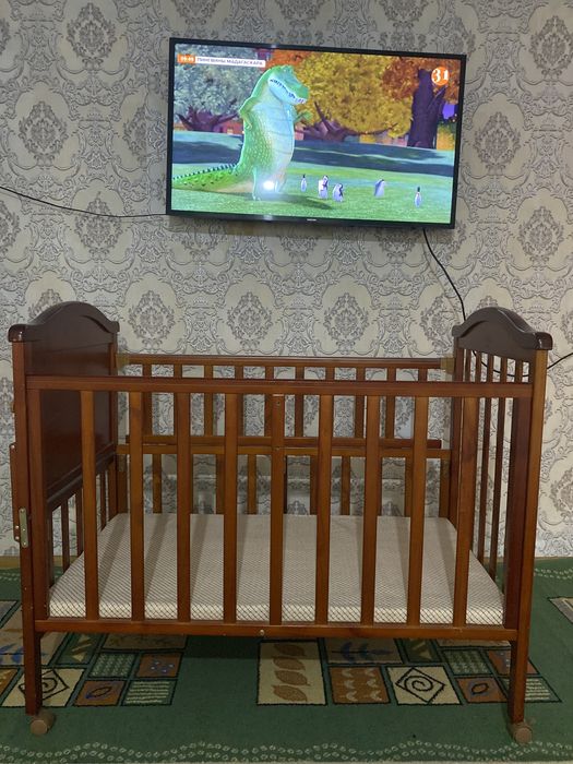 Продам Манеж кровать