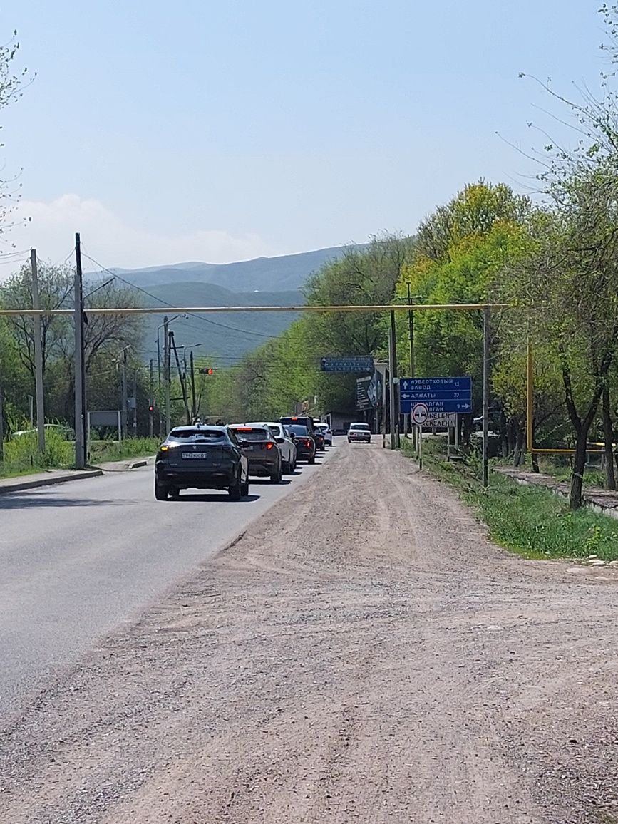 Продам землю В Южном
