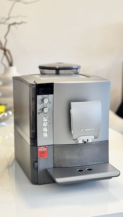 Espressor automat Bosch VeroCafe LattePro 1600 W 15 bar 1.7l Antracit