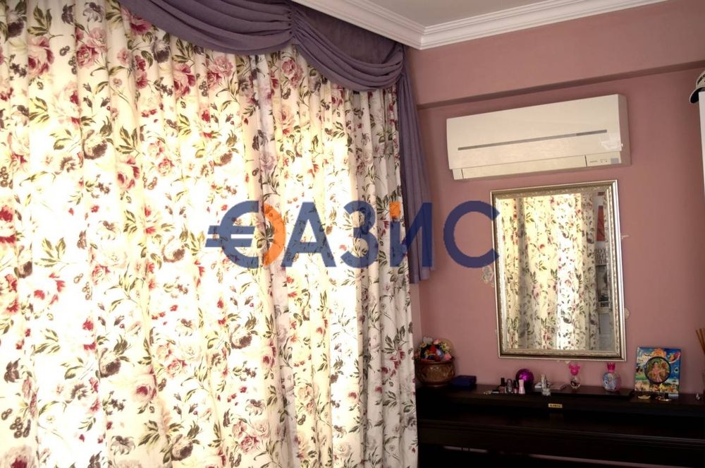 Градска къща в луксозен комплекс "Виктория Хилс" в Поморие, България,