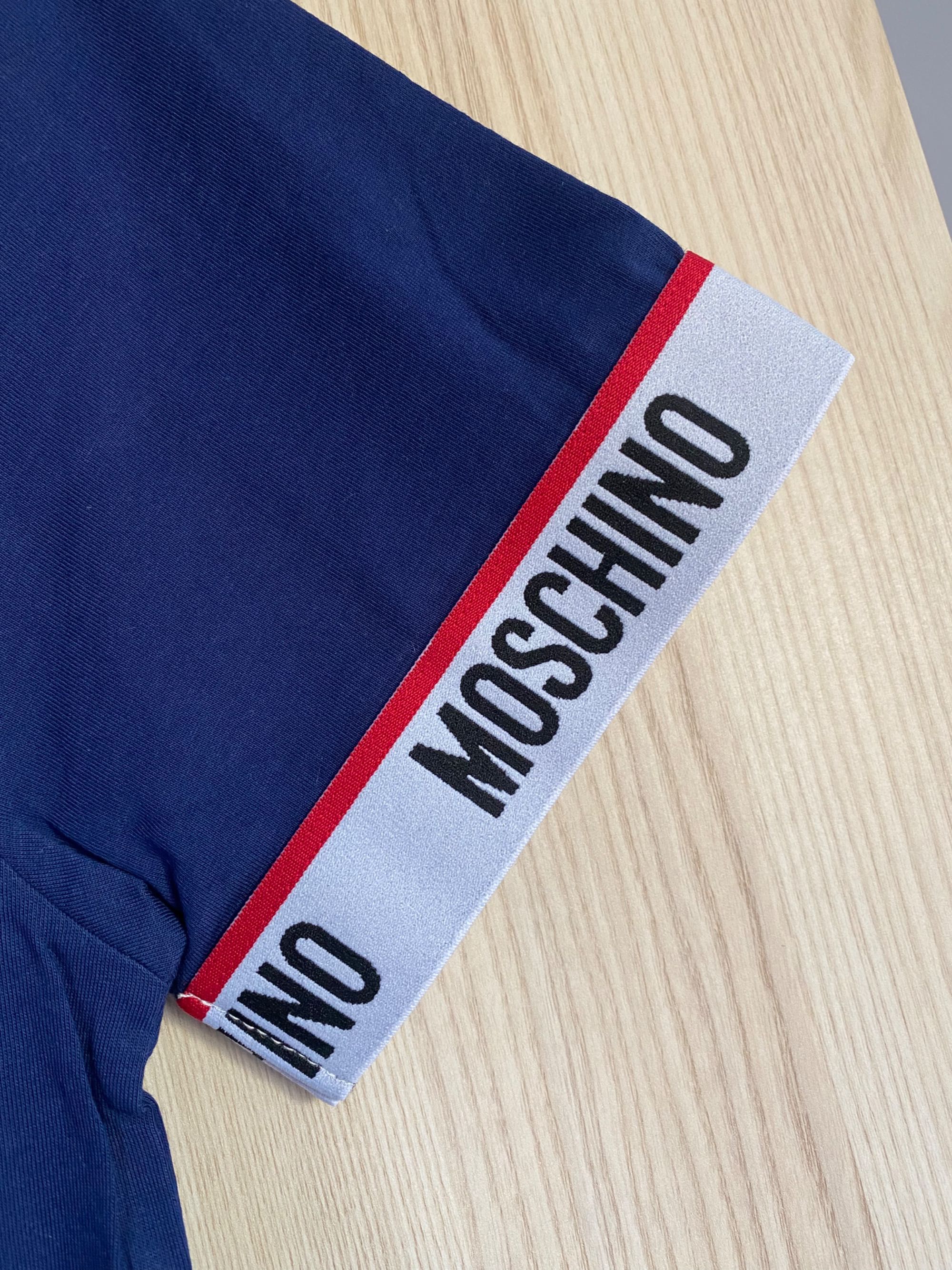 Moschino - ОРИГИНАЛНА Мъжка Тениска