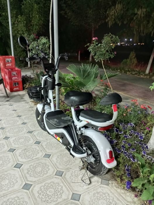 Elektron skuter sotiladi