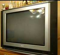 Телевизор LG Flatron ЭЛТ диагональ экрана 70 см