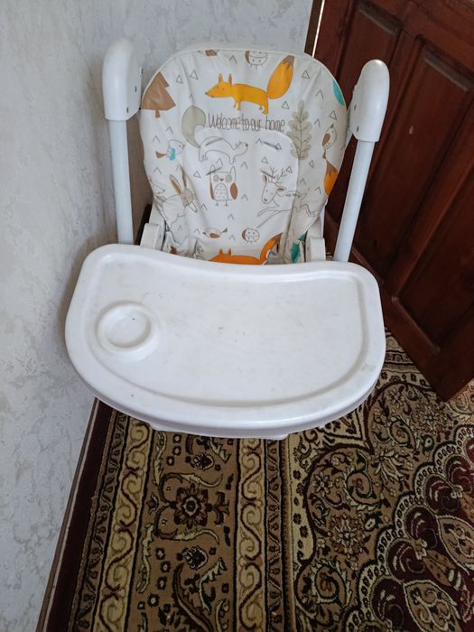 Стол для кормления ребенка