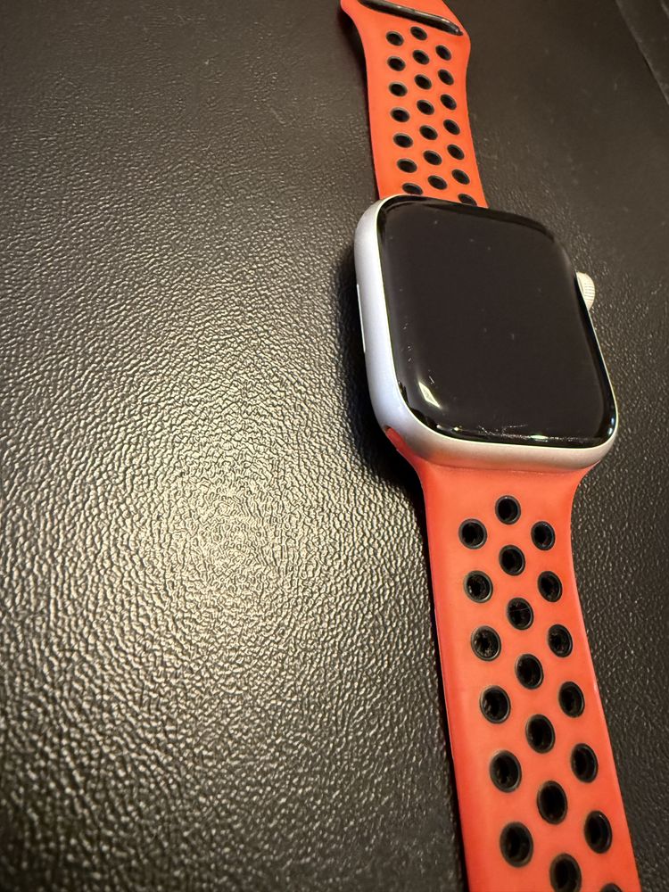 Vand Apple Watch 7 , 45 mm Impecabil