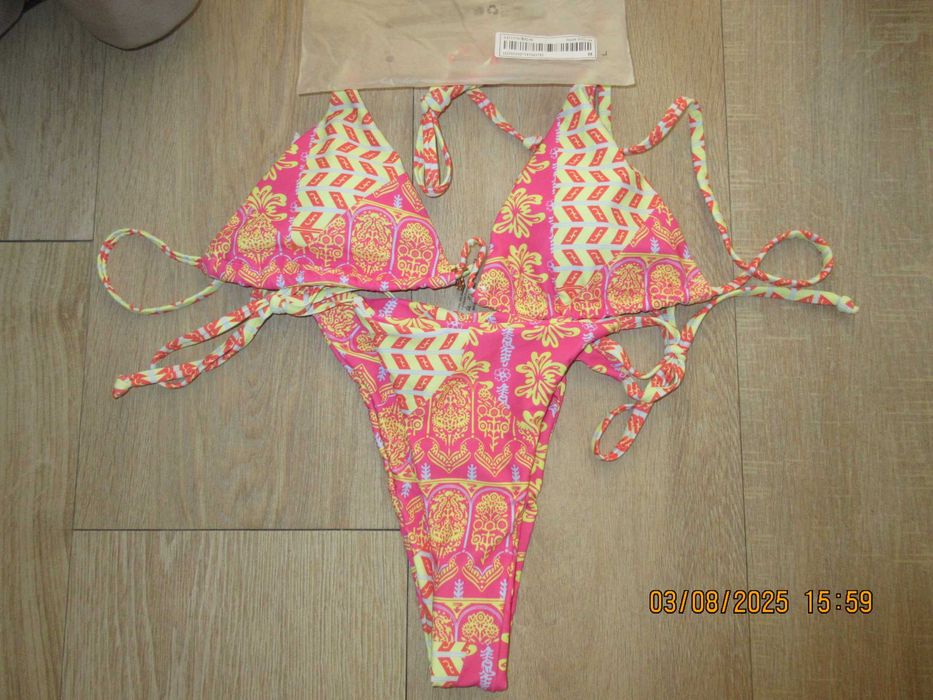 Costume de baie nepurtate trei bucati marime M