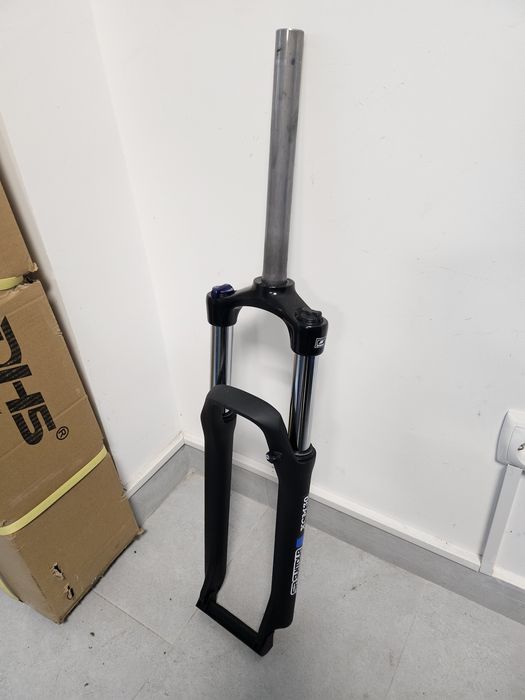 Furca cu suapensie Suntour XCM30, 27.5"