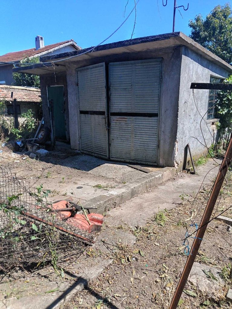 Продава се Къща в с. Осенец, Област Разград - 70 кв.м за 219 €/кв.м - Снимка #4