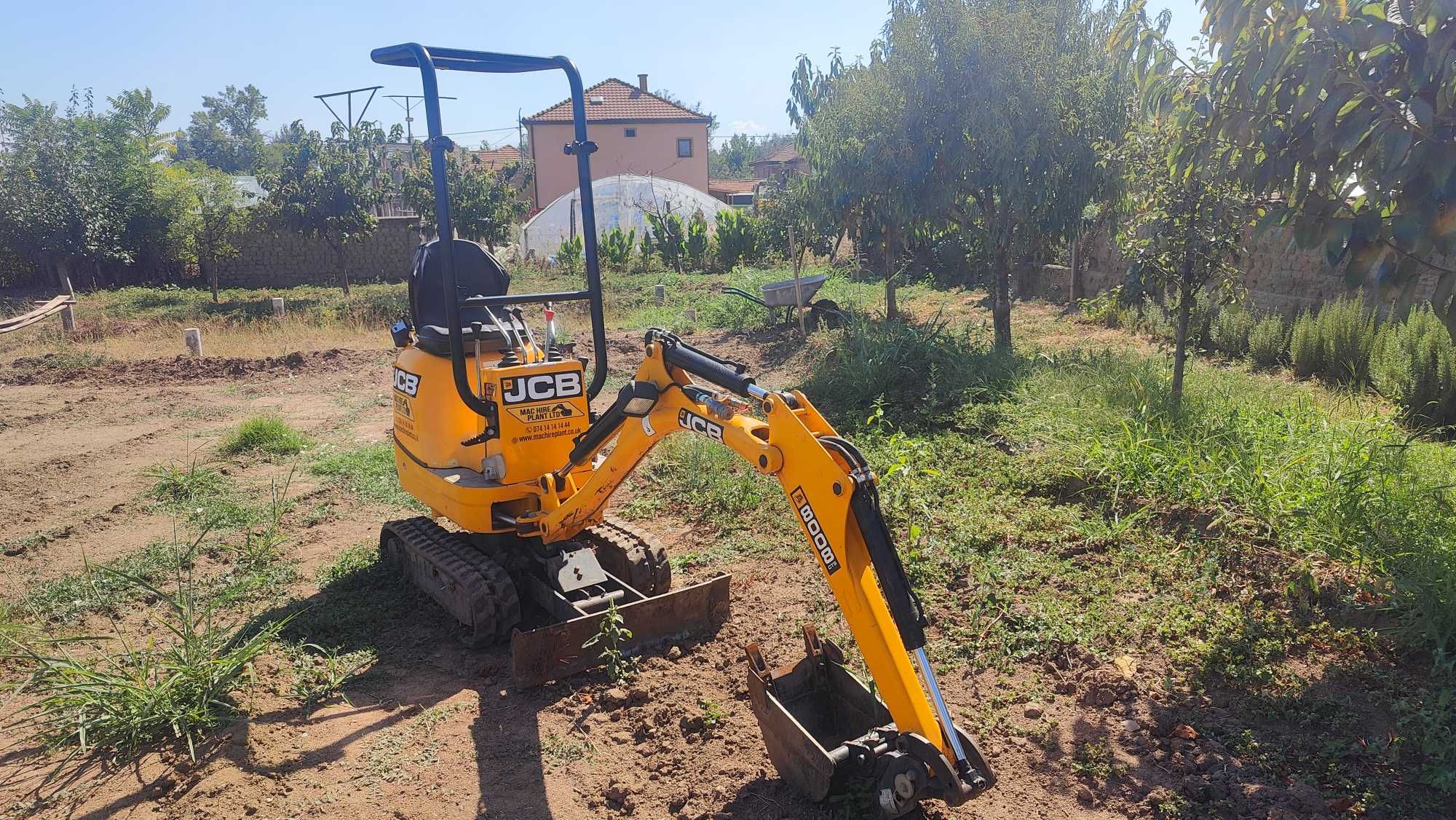 Мини багер JCB 8008 CTS