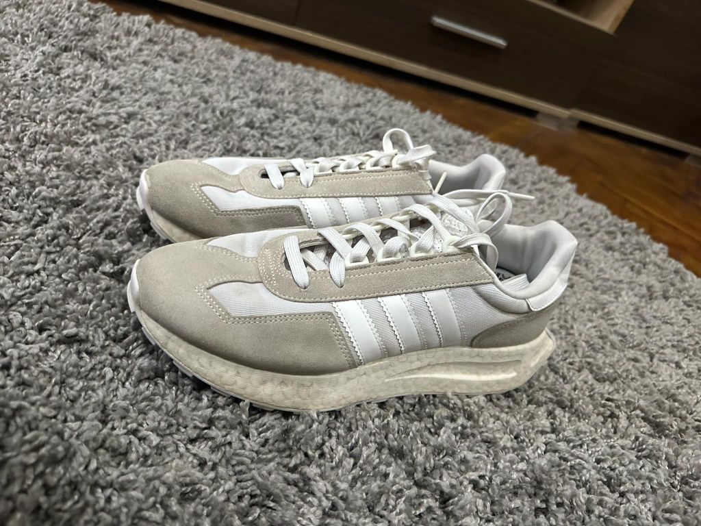 Маратонки adidas
