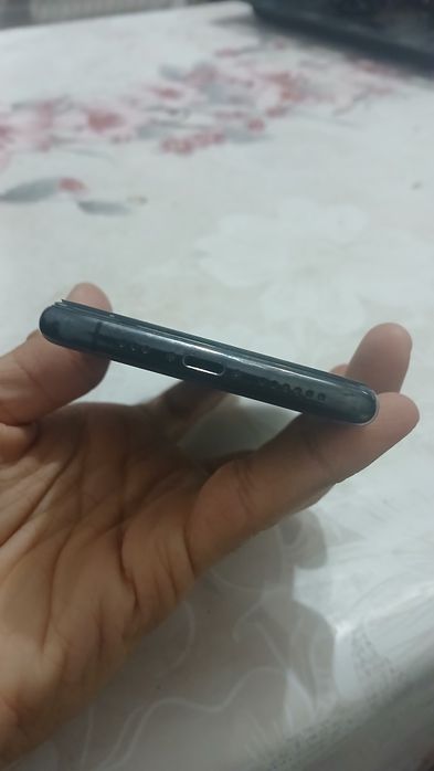 Iphone 11 Pro (srochno)