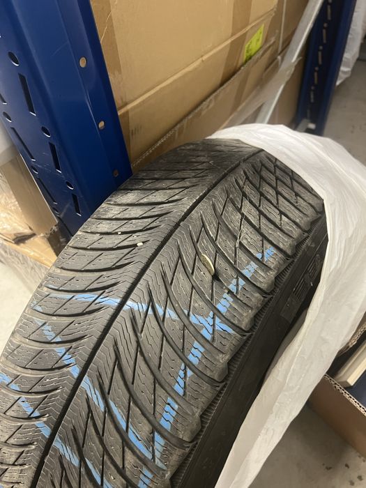 Зимни гуми 235/60R18 Michelin Pilot Alpin Suv