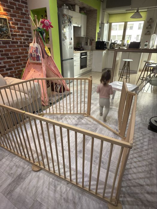 Tarc de joaca pentru copii din lemn de fag