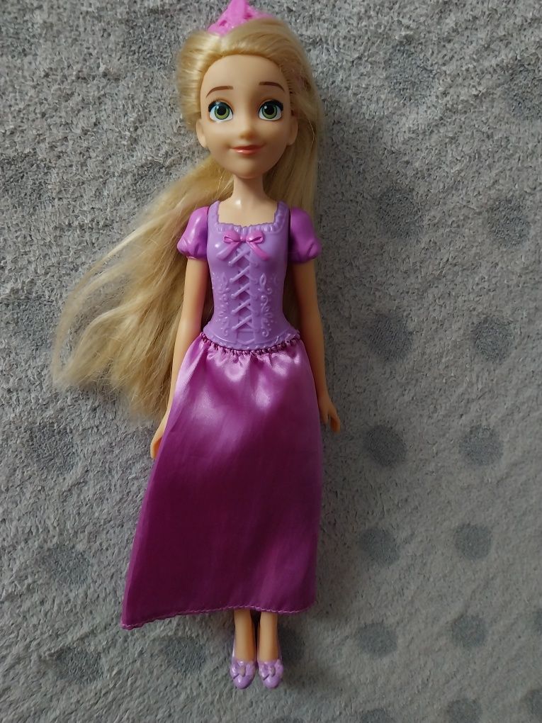 Papusi Disney, Barbie