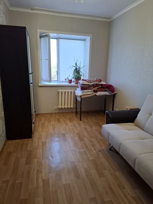 Продам 4х комнатную  квартиру