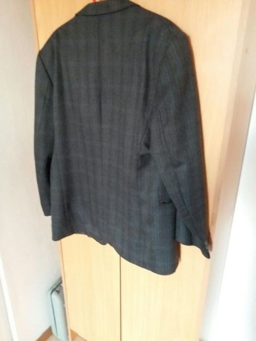 Sacou original gen HUGO BOSS impecabil