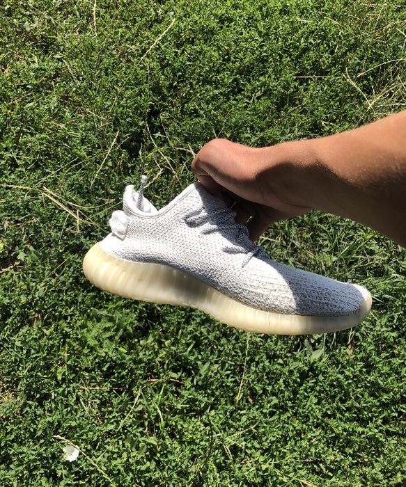 Adidasi yeezy350v2albi