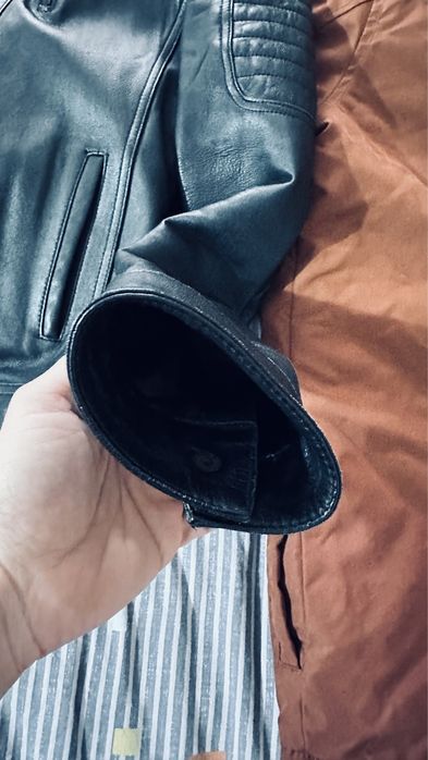 Geaca piele marimea M in stare foarte buna