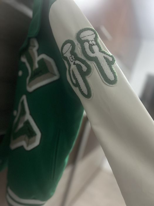 Geaca colegiu Louis Vuitton premium!